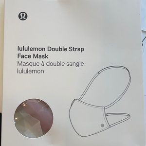 Lululemon facemask